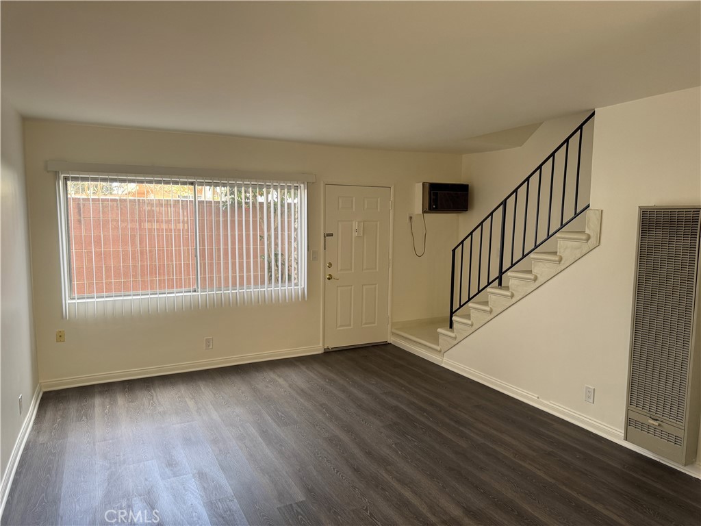 1164 Irving Avenue A Property Photo 2