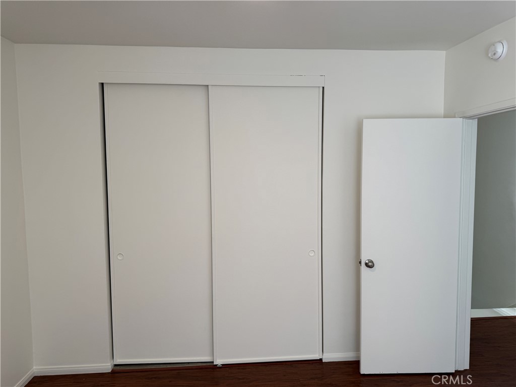 1164 Irving Avenue A Property Photo 17
