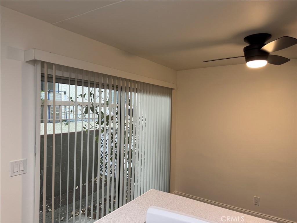 1164 Irving Avenue A Property Photo 32