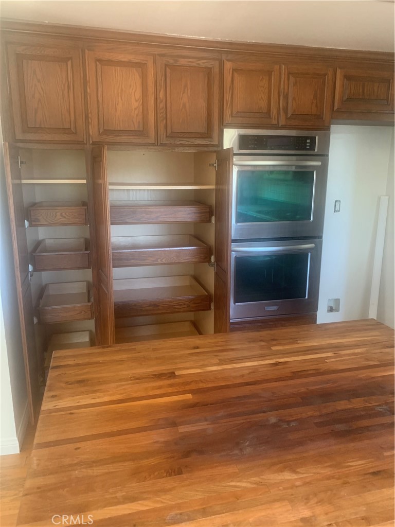 228 W Avenida De Las Flores Property Photo 4