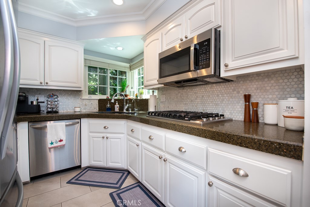 13383 Contour Drive Property Photo 16