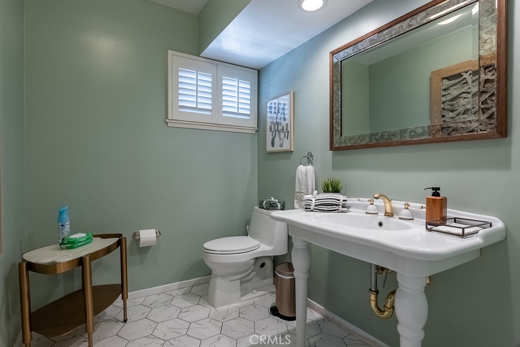 13383 Contour Drive Property Photo 18