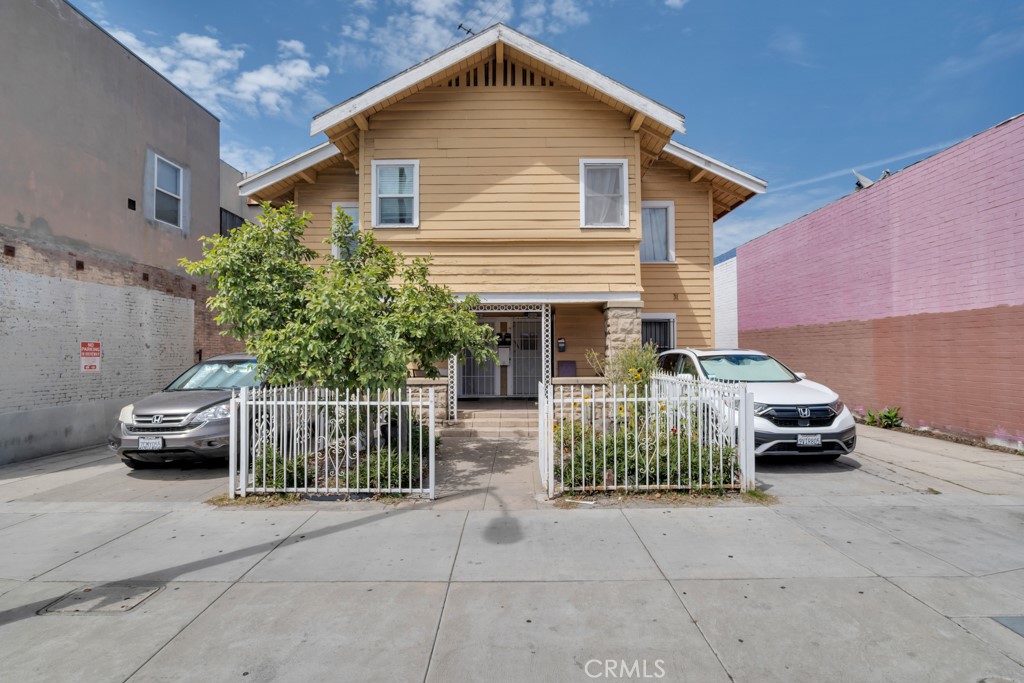 2113 Venice Property Photo 1