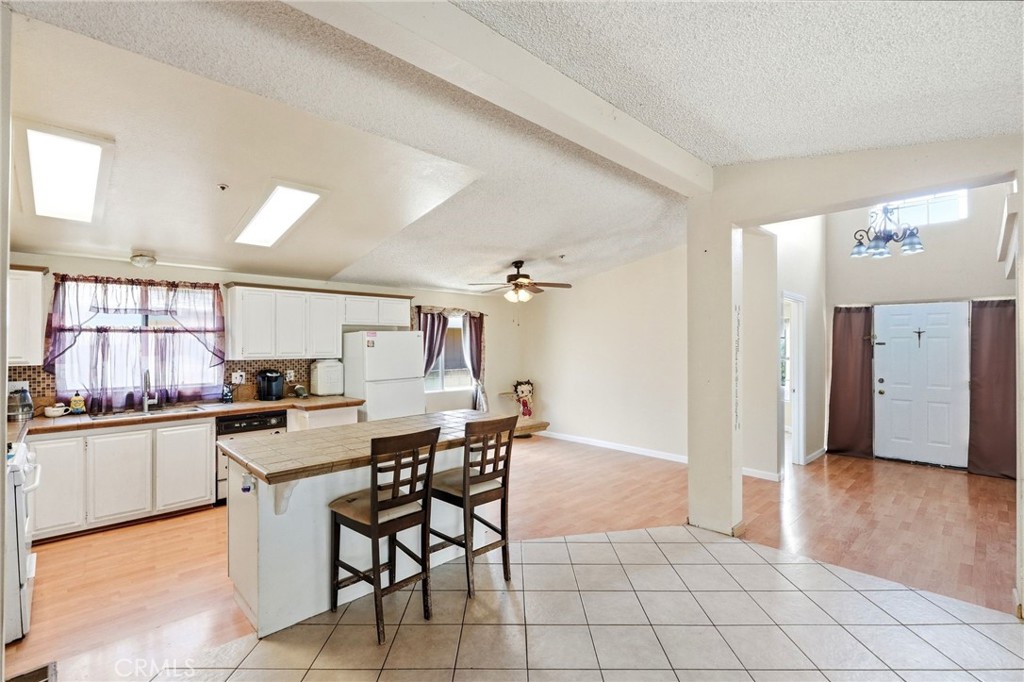 13691 Gavina Avenue 595 Property Photo 12