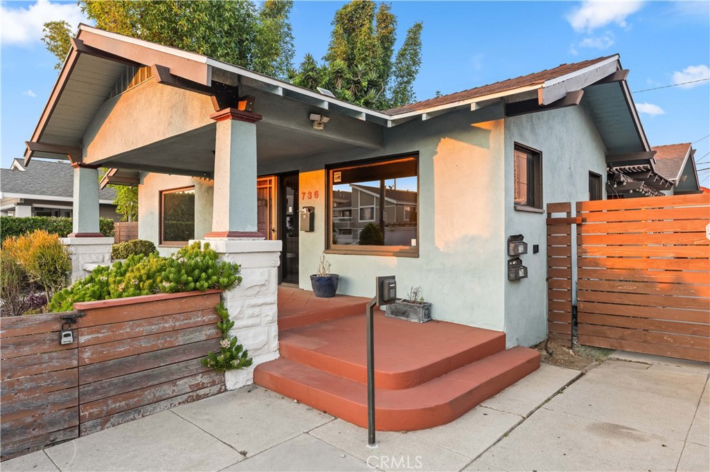 736 Redondo Avenue 736 Property Photo 16