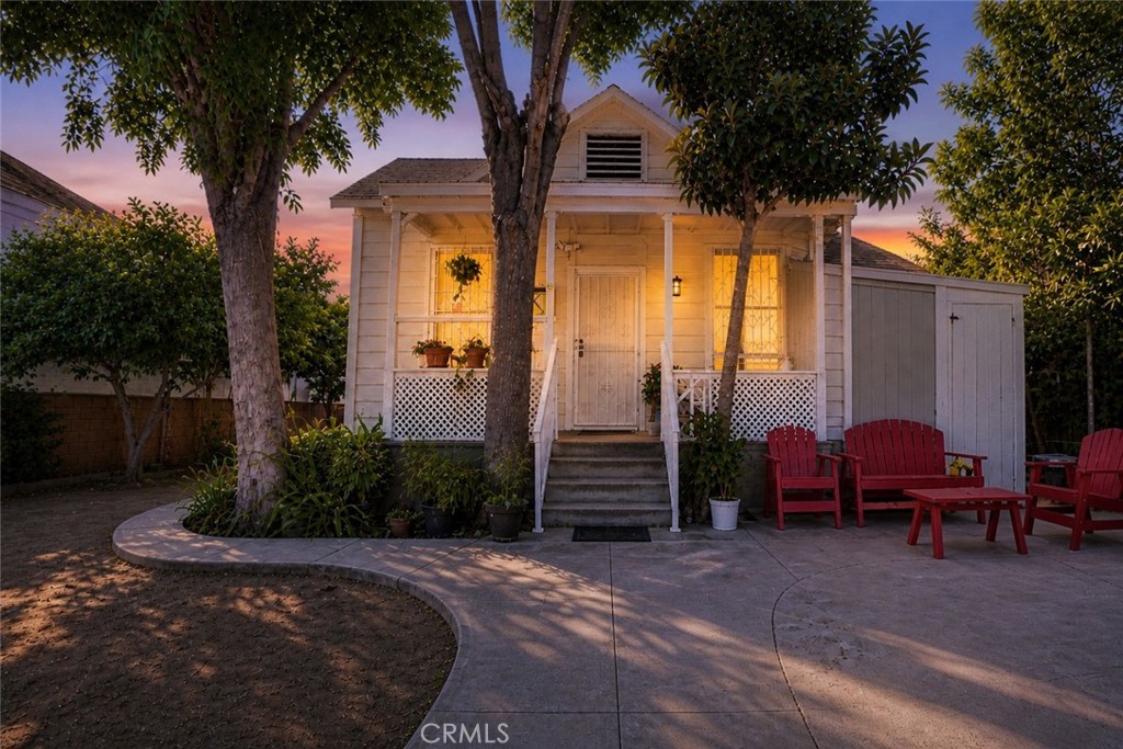 129 N Hagar Property Photo 1