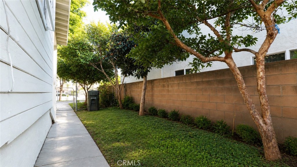 129 N Hagar Property Photo 11