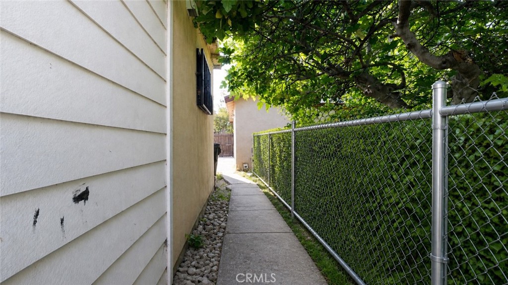 129 N Hagar Property Photo 15
