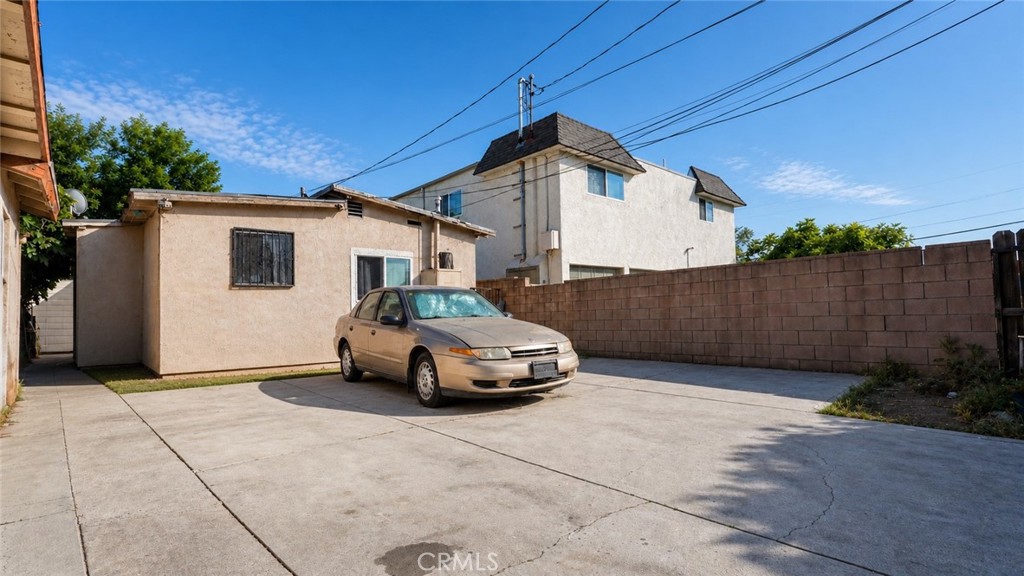 129 N Hagar Property Photo 18