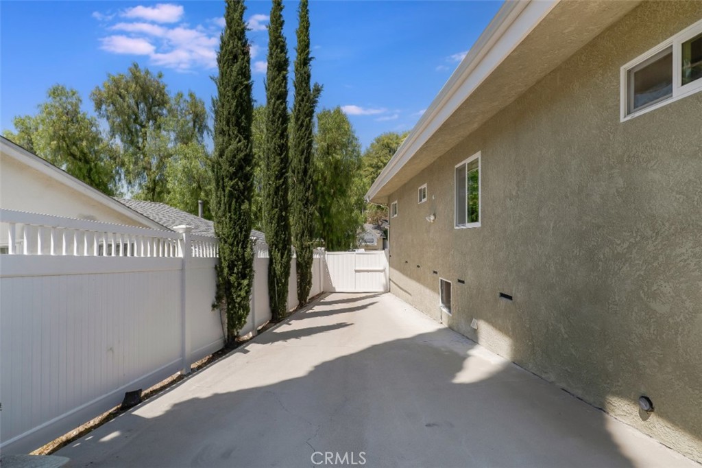 21720 Dumetz Road Property Photo 41