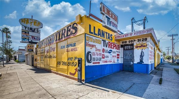 6961 Van Nuys Property Photo 3