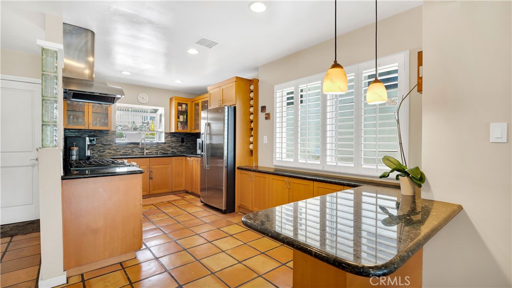 407 Alta Vista Avenue Property Photo 10