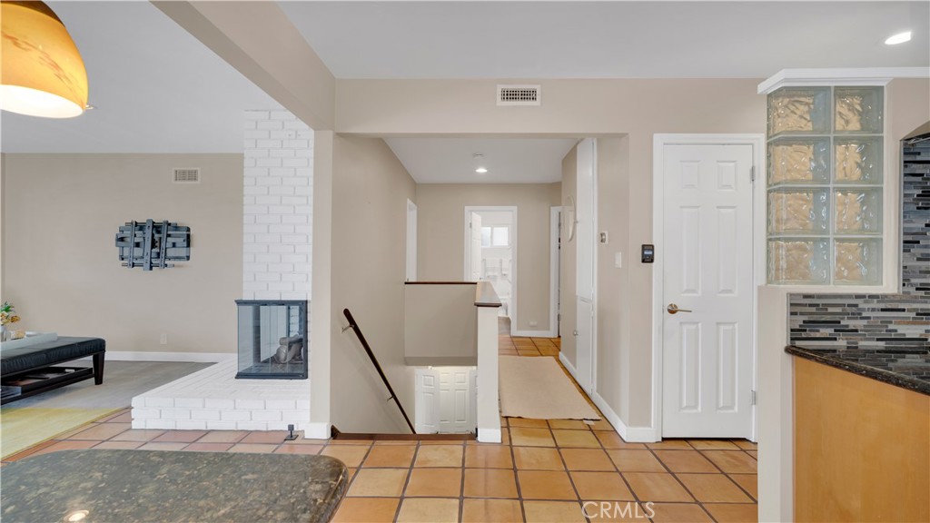 407 Alta Vista Avenue Property Photo 12