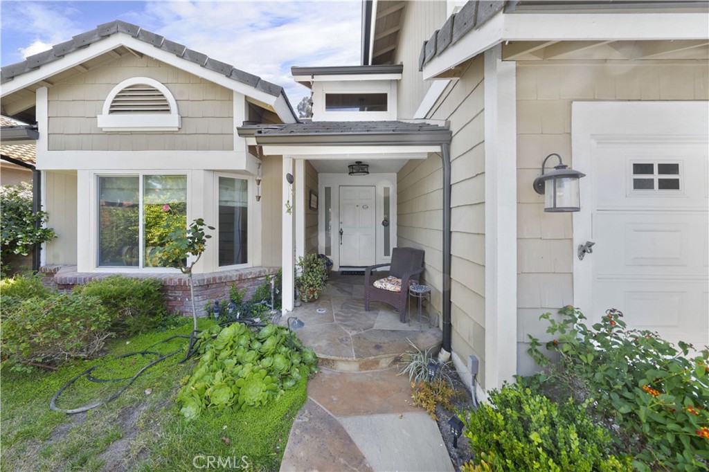23900 Arminta Property Photo 4