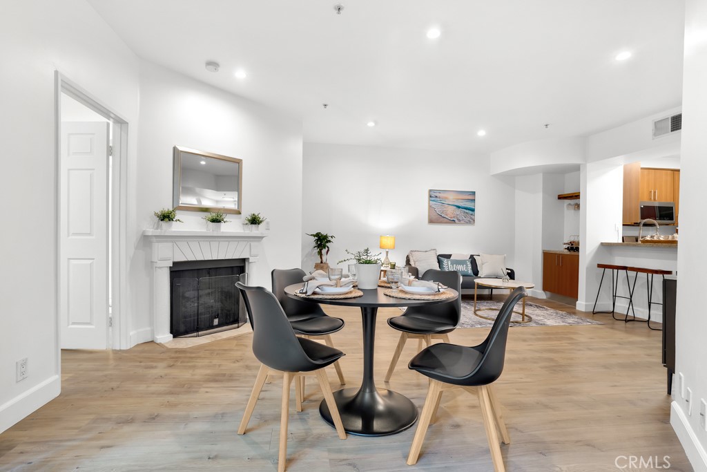 620 S Gramercy 338 Property Photo 6