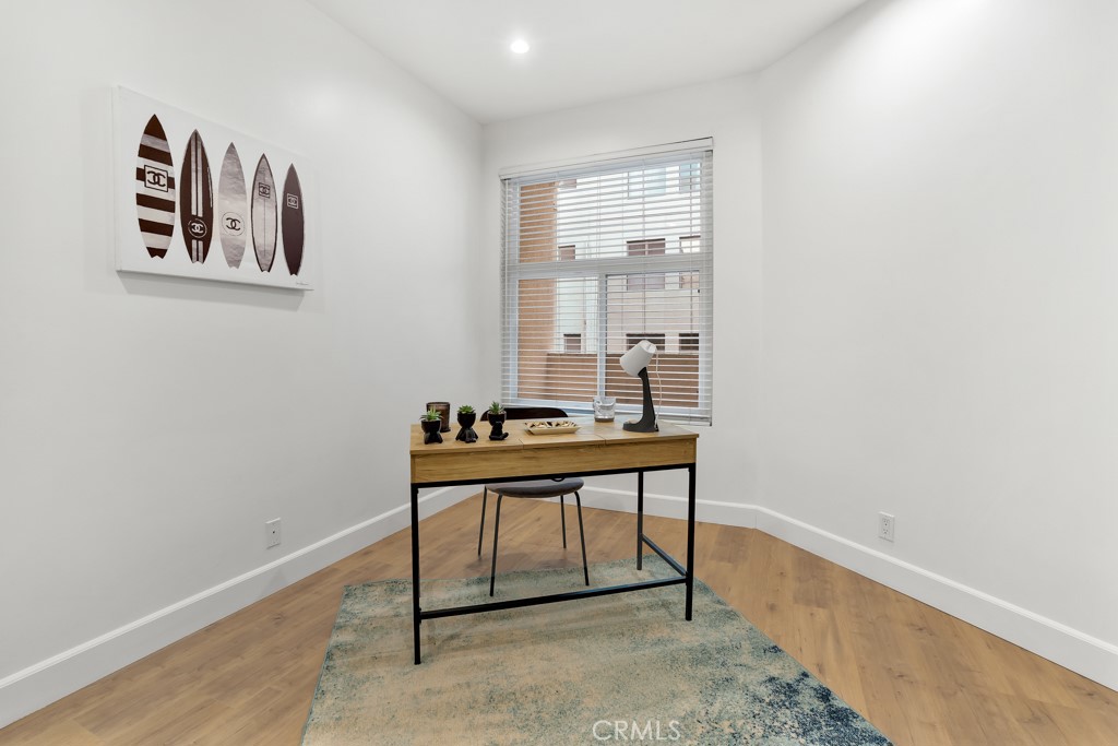 620 S Gramercy 338 Property Photo 15