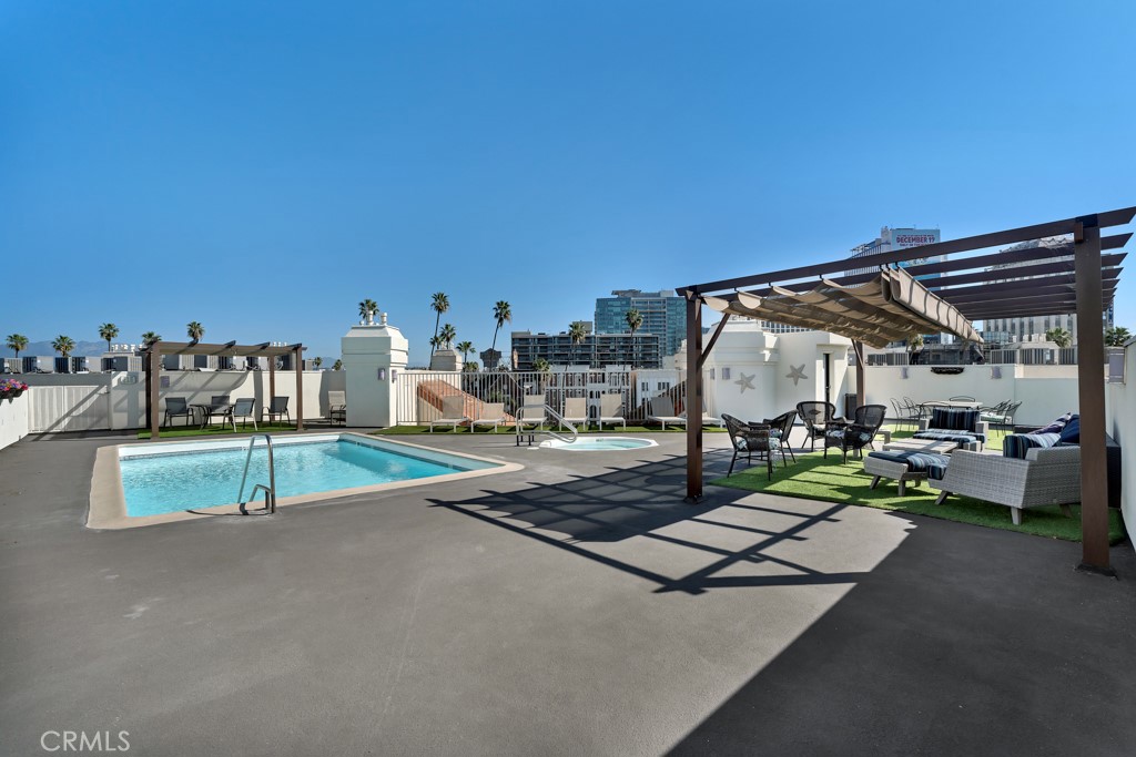 620 S Gramercy 338 Property Photo 20