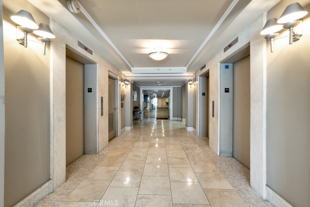 620 S Gramercy 338 Property Photo 24