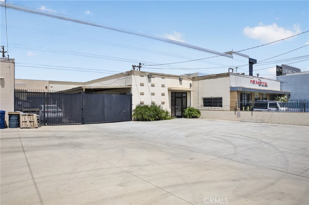 14521 Arminta Property Photo 1