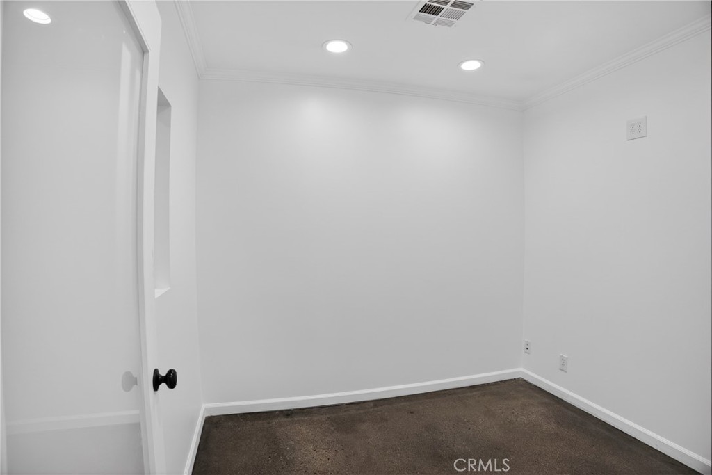14521 Arminta Property Photo 10