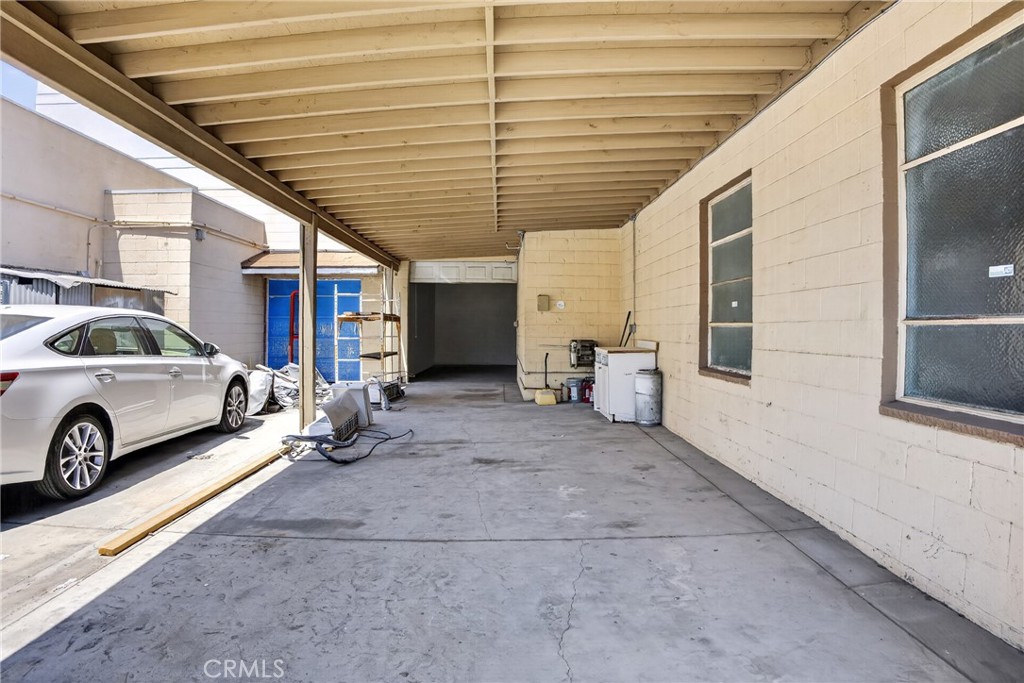 14521 Arminta Property Photo 26