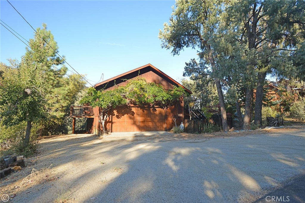 15808 Zurich Way Property Photo 1