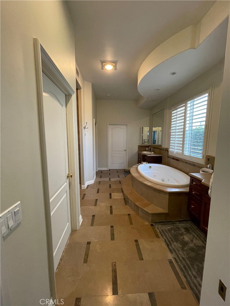 20124 Via Cellini Property Photo 47