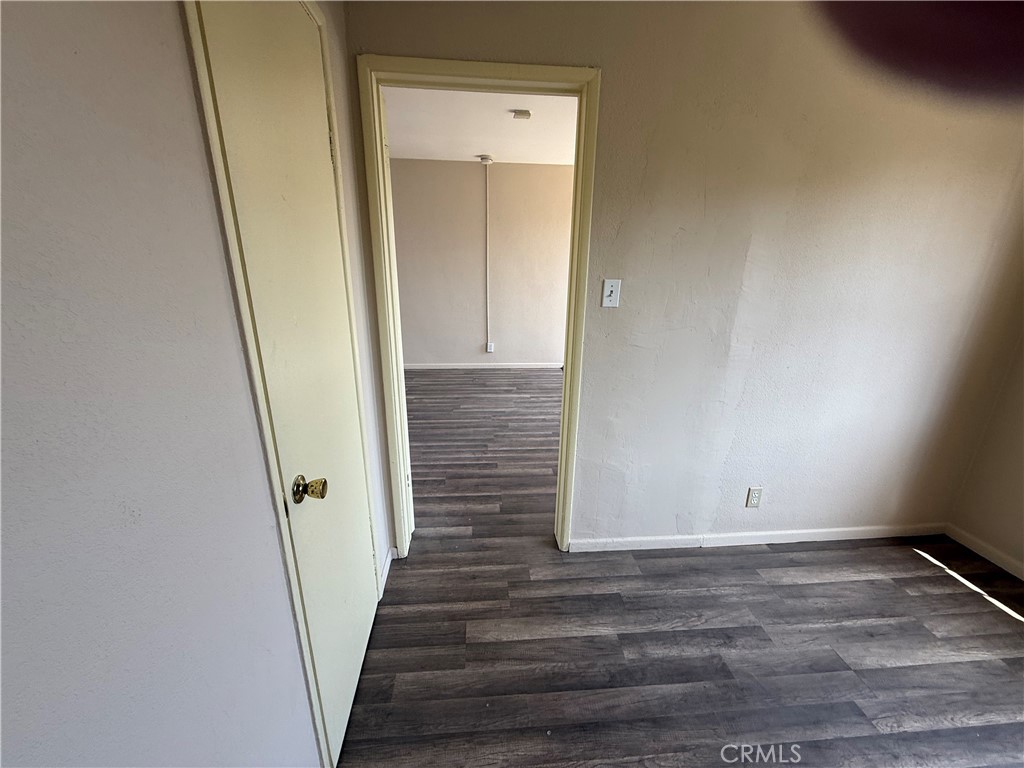 7819 S Hoover Property Photo 7