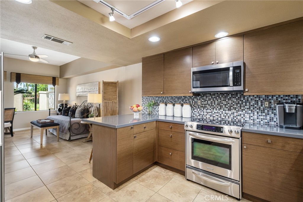 54137 Oak Hill Property Photo 18