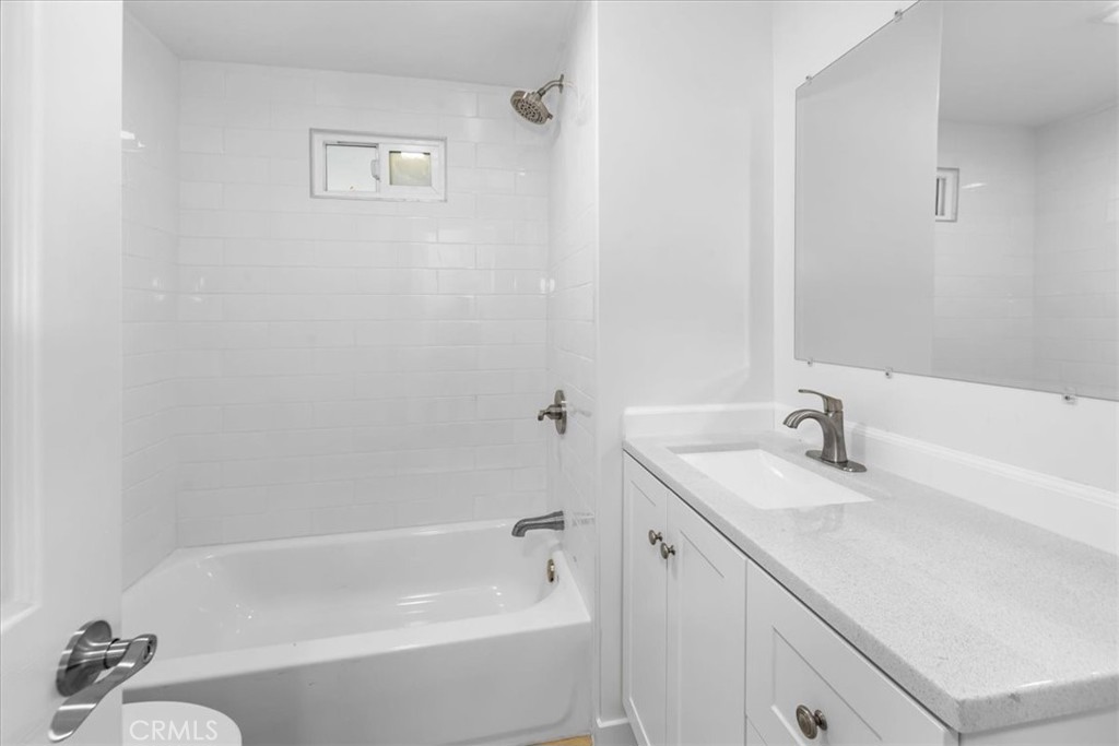 4201 Topanga Canyon Boulevard 171 Property Photo 11
