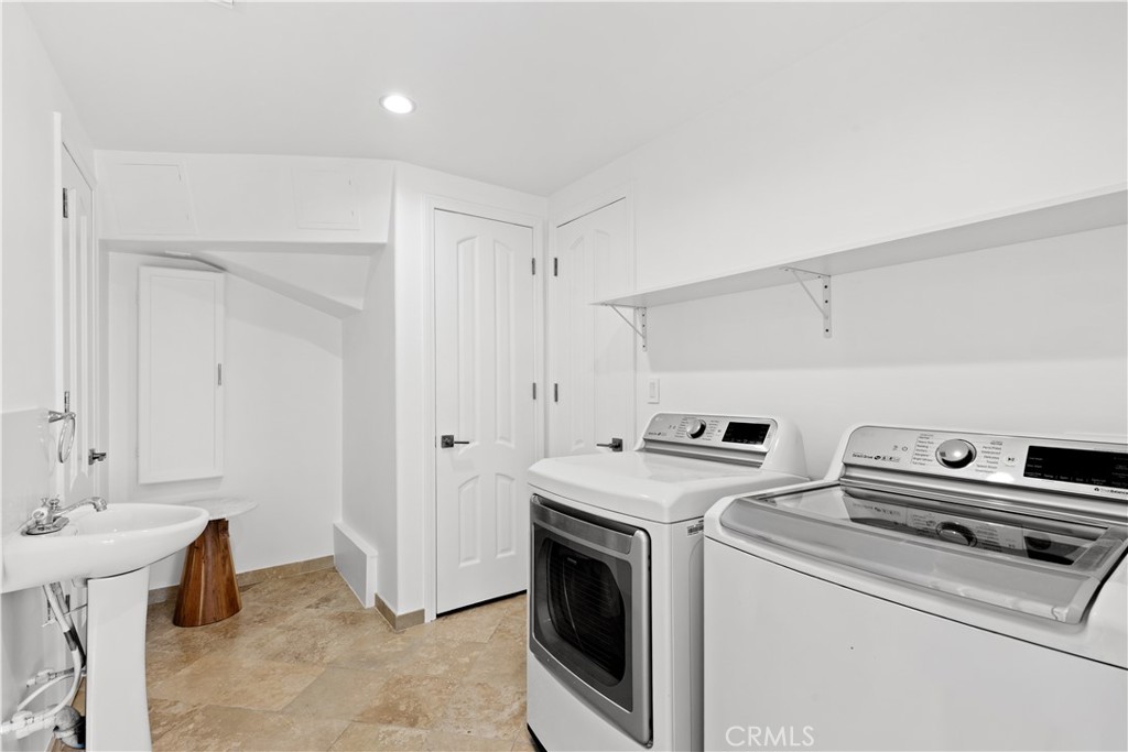 1724 Bluff Place Property Photo 26
