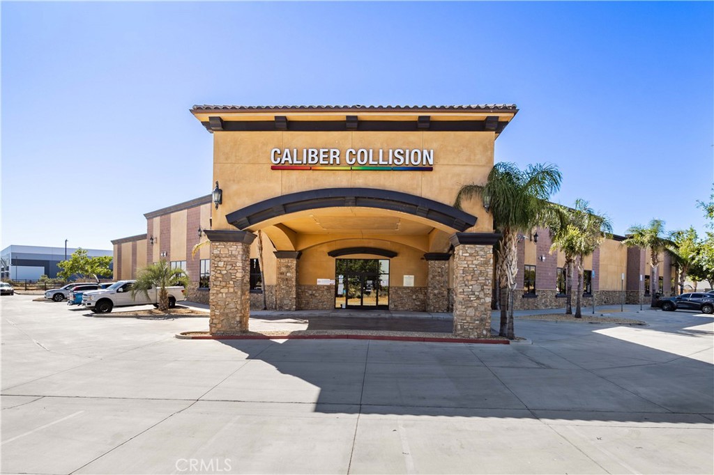 40360 La Quinta Property Photo 1