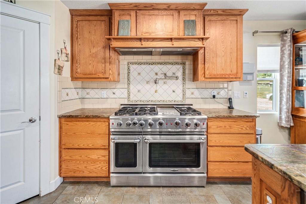 46472 Kings Canyon Rd Property Photo 15