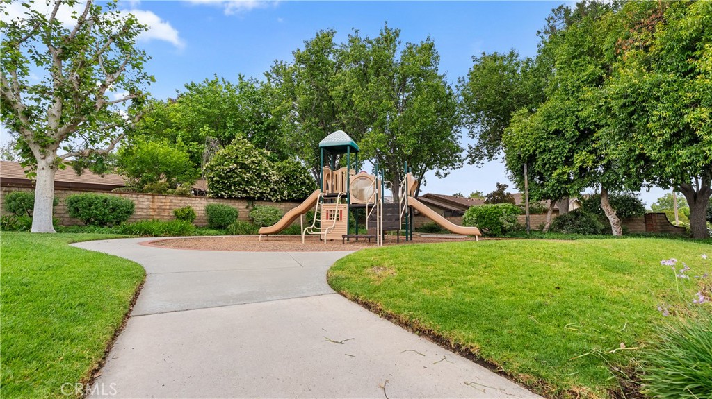 25651 Ramada Property Photo 23