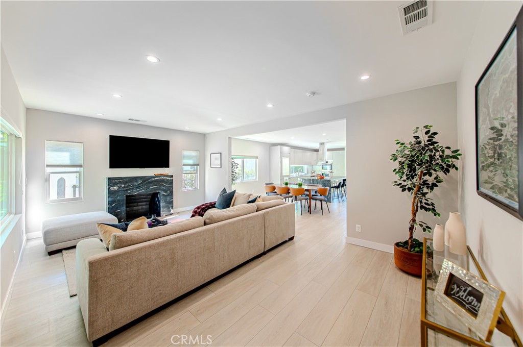 507 N Formosa Property Photo 1