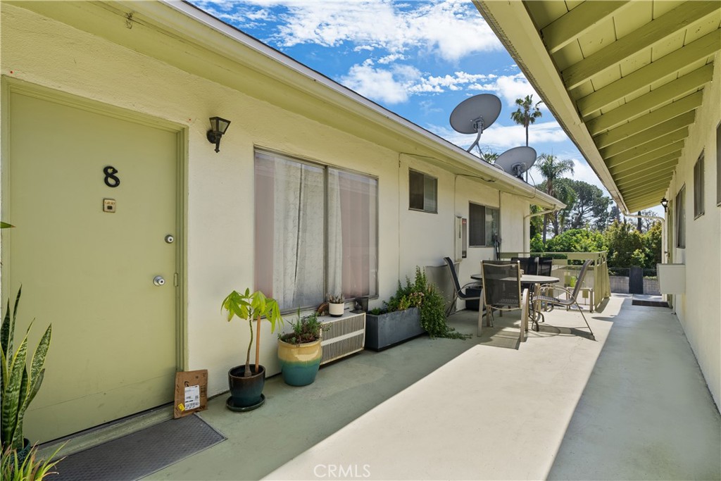 13520 Victory Property Photo 10