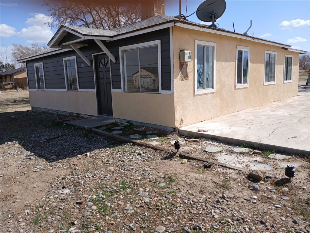11028 E Avenue R Property Photo 2