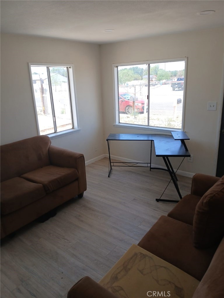 11028 E Avenue R Property Photo 5