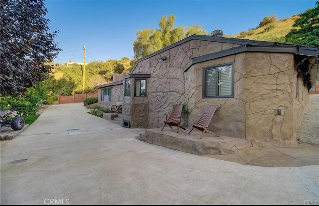 9578 Sunland Property Photo 2