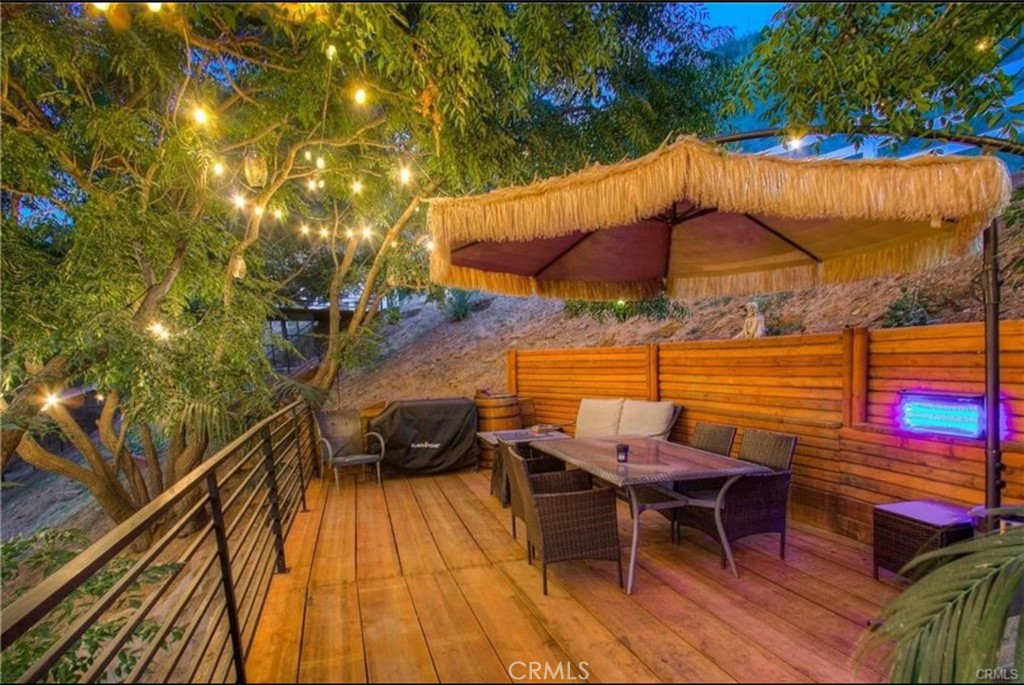 9578 Sunland Property Photo 17