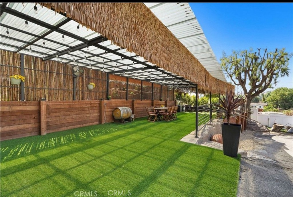 9578 Sunland Property Photo 20