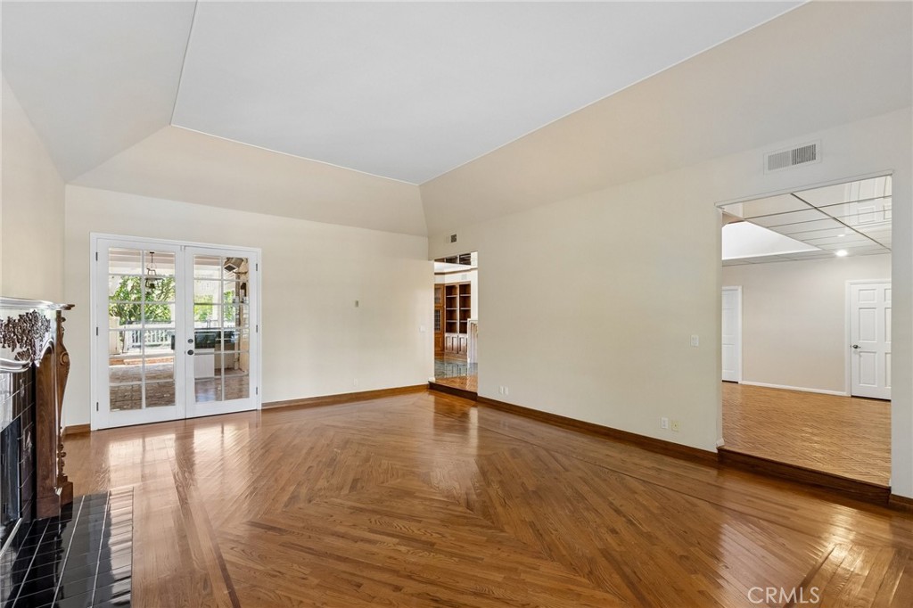 10190 Baywood Court Property Photo 11