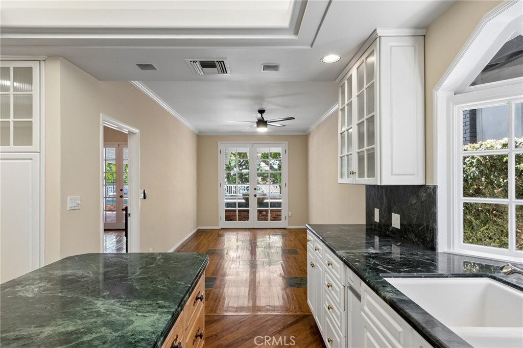 10190 Baywood Court Property Photo 28