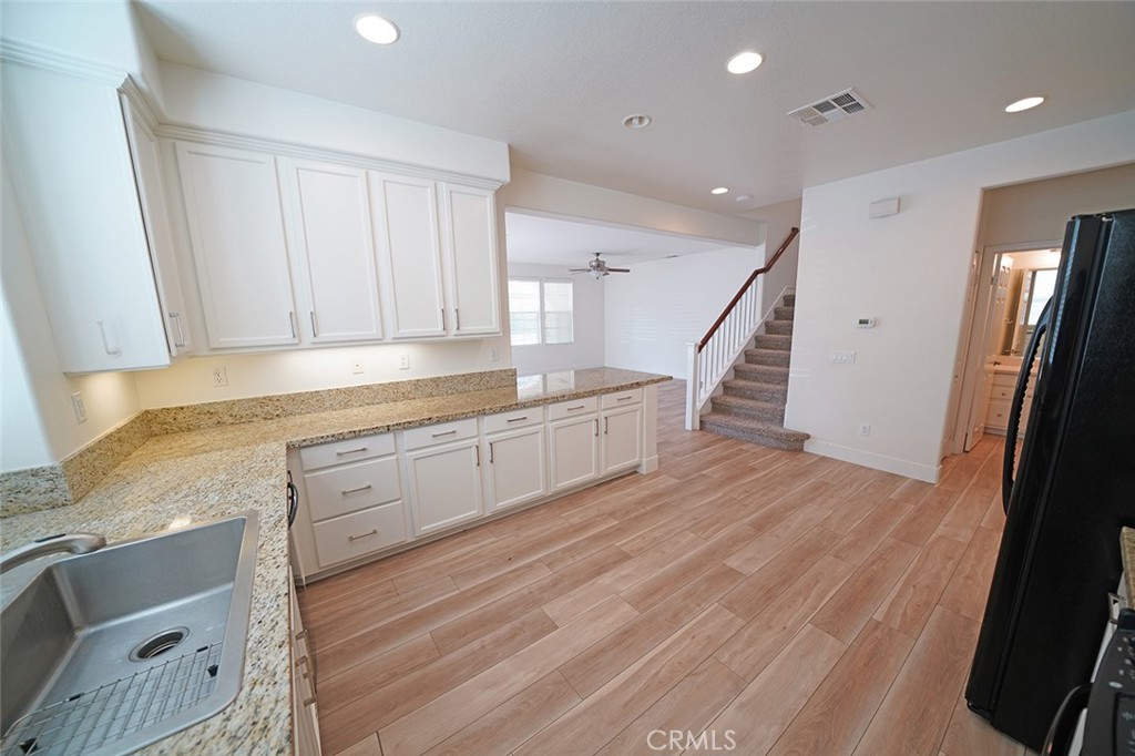 28635 Pietro Property Photo 6