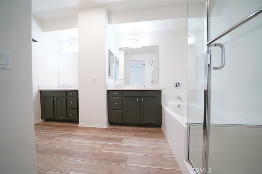28635 Pietro Property Photo 16