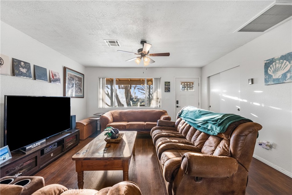 13336 Clement Property Photo 7