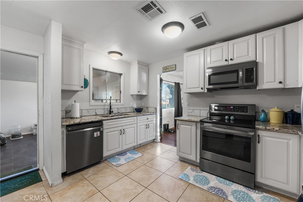 13336 Clement Property Photo 17
