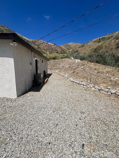 17559 Sierra Highway Property Photo 19