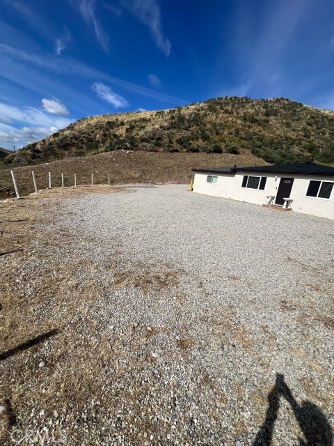 17559 Sierra Highway Property Photo 27