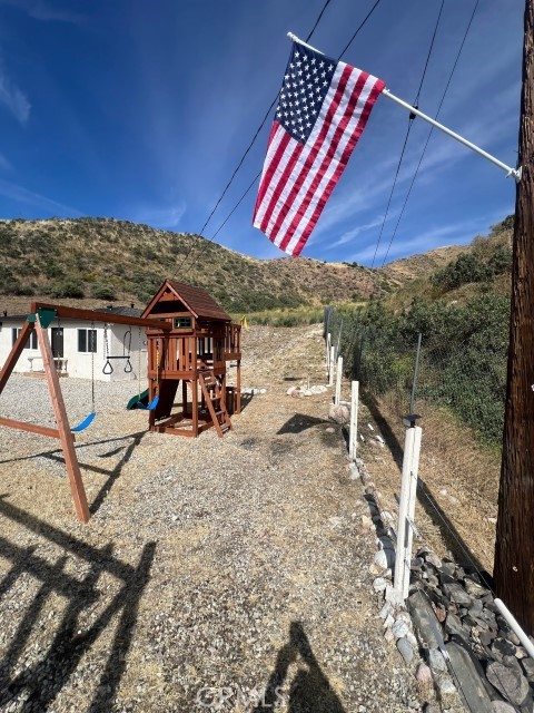 17559 Sierra Highway Property Photo 29